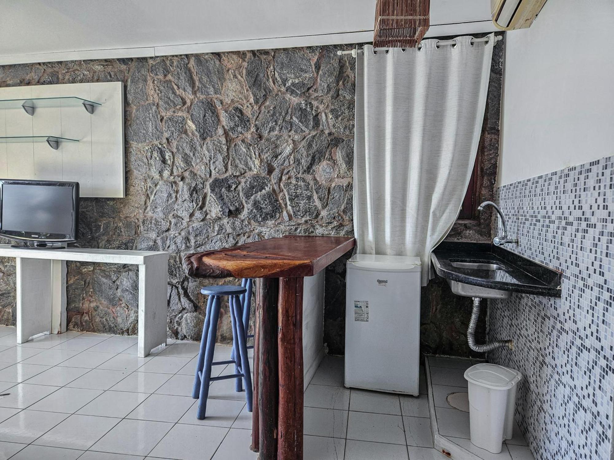 Bella Vista Ocean View Hotel Búzios Kültér fotó A typical studio apartment in Brazil